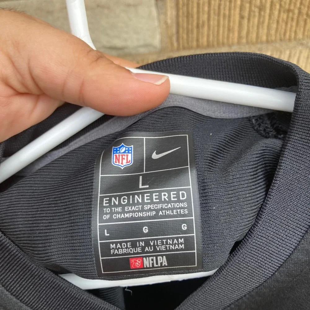 Nike details about